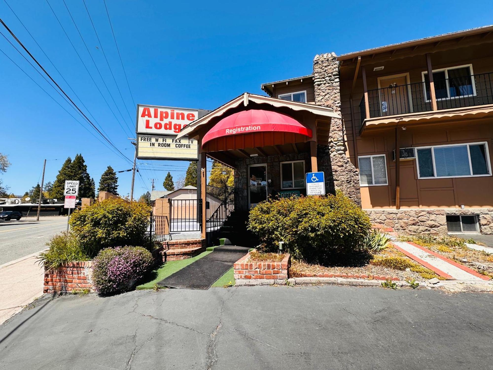 高山小屋酒店 夏斯塔山 外观 照片